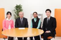 座談会参加者（左から中沢 伴美さん、仙石 正和学長、シャラカ ガジャナン マノハルさん、渡辺 安之さん）