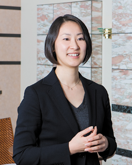 新居 彩子さん