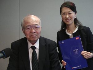 仙石学長（左）と番組パーソナリティ　中村 智景　氏