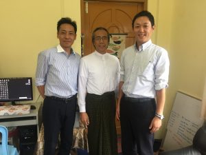 ミャンマー　ヤンゴン外国語大学を訪問