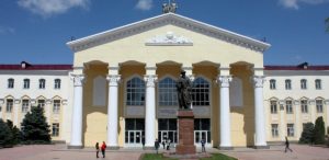キルギス共和国／ジュスプ・バラサグン記念キルギス国立総合大学と大学間学術交流協定を締結